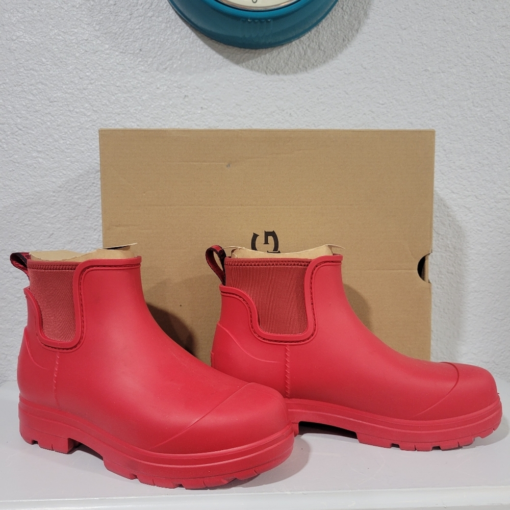 UGG Women’s Droplet Rain Boot | NIB | Sz 7
